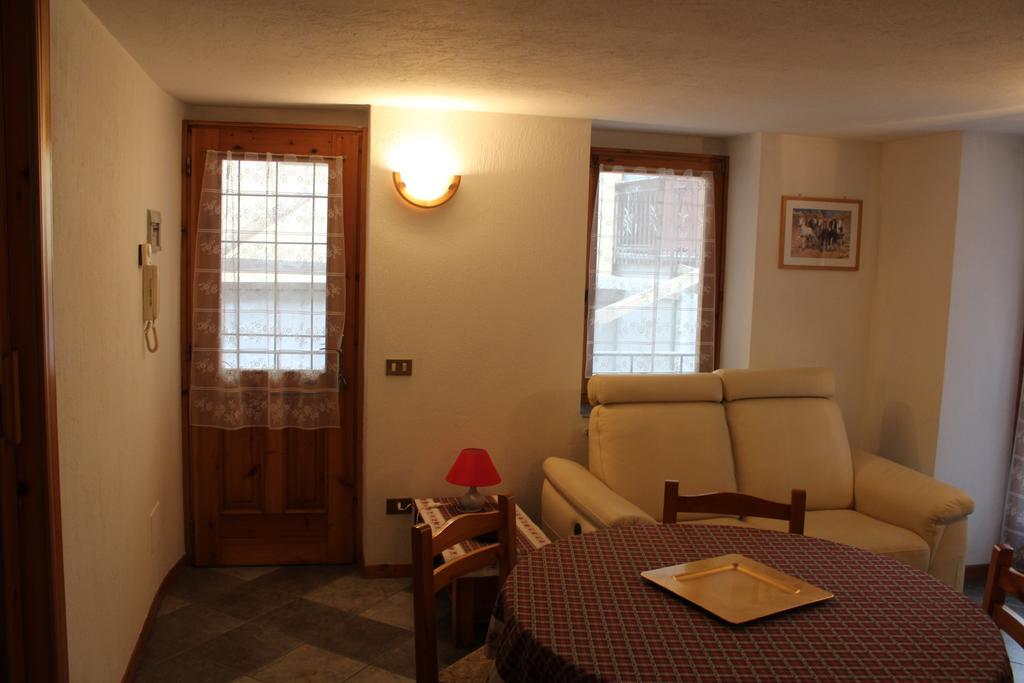 In Perfetto Stile Valdostano Apartman Saint-Vincent Kültér fotó